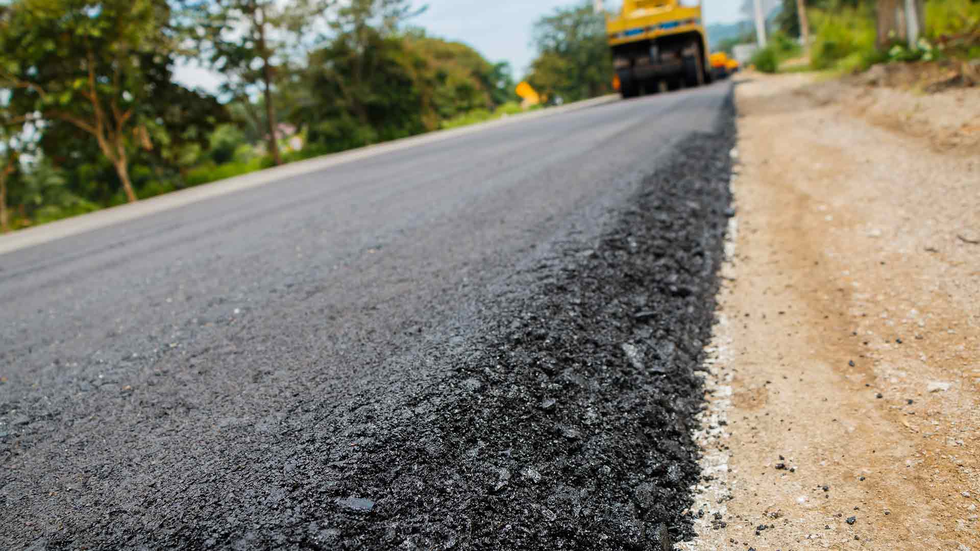 Close up of fresh asphalt in %%taregtarea1%%, MD recently paved by J&J Paving.